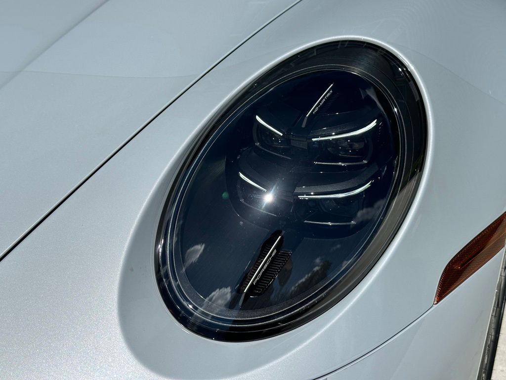 Thumbnail: 2025 Porsche 911 - 13