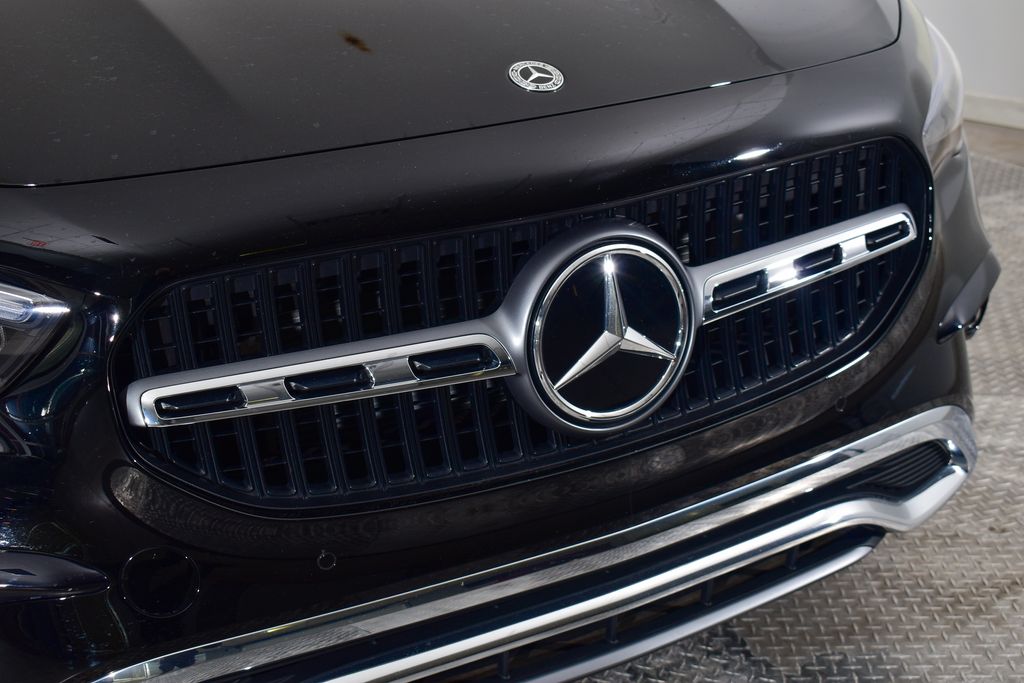 Thumbnail: 2026 Mercedes-Benz GLA - 9