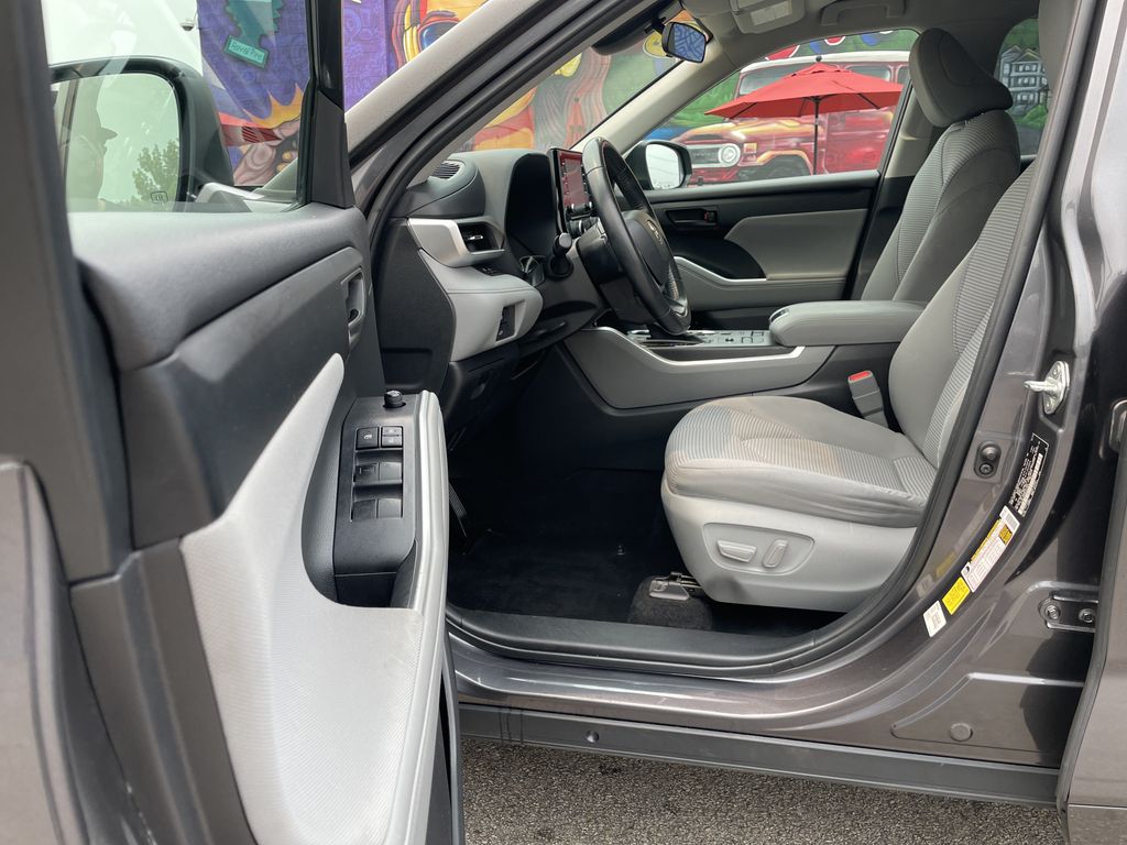 Used 2022 Toyota Highlander SUV