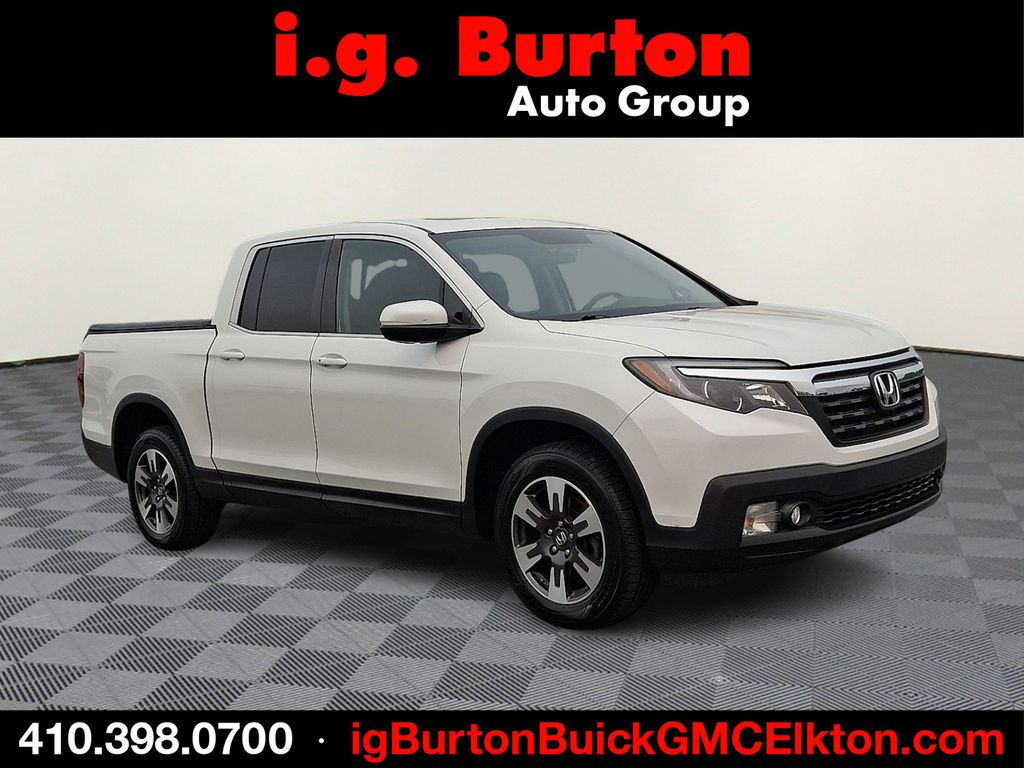 Diamond White 2019 Honda Ridgeline Pickup Truck All-Wheel Drive 6-Speed Automatic