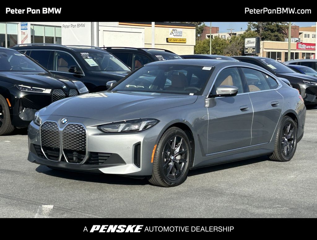 Thumbnail: 2026 BMW i4 - 1