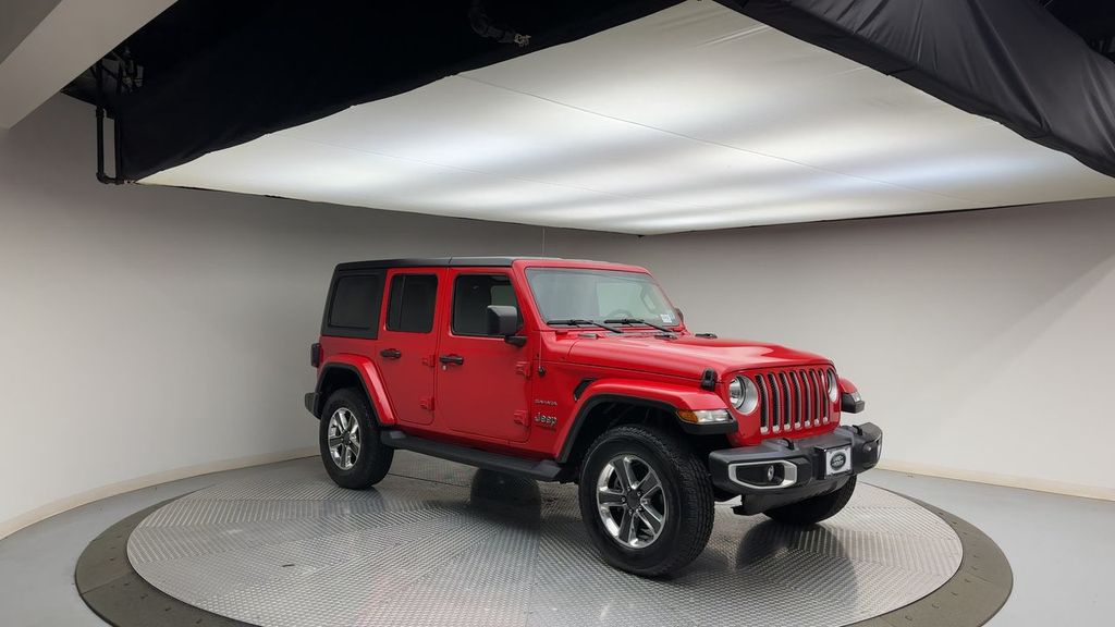 2022 Jeep Wrangler Unlimited Sahara 2