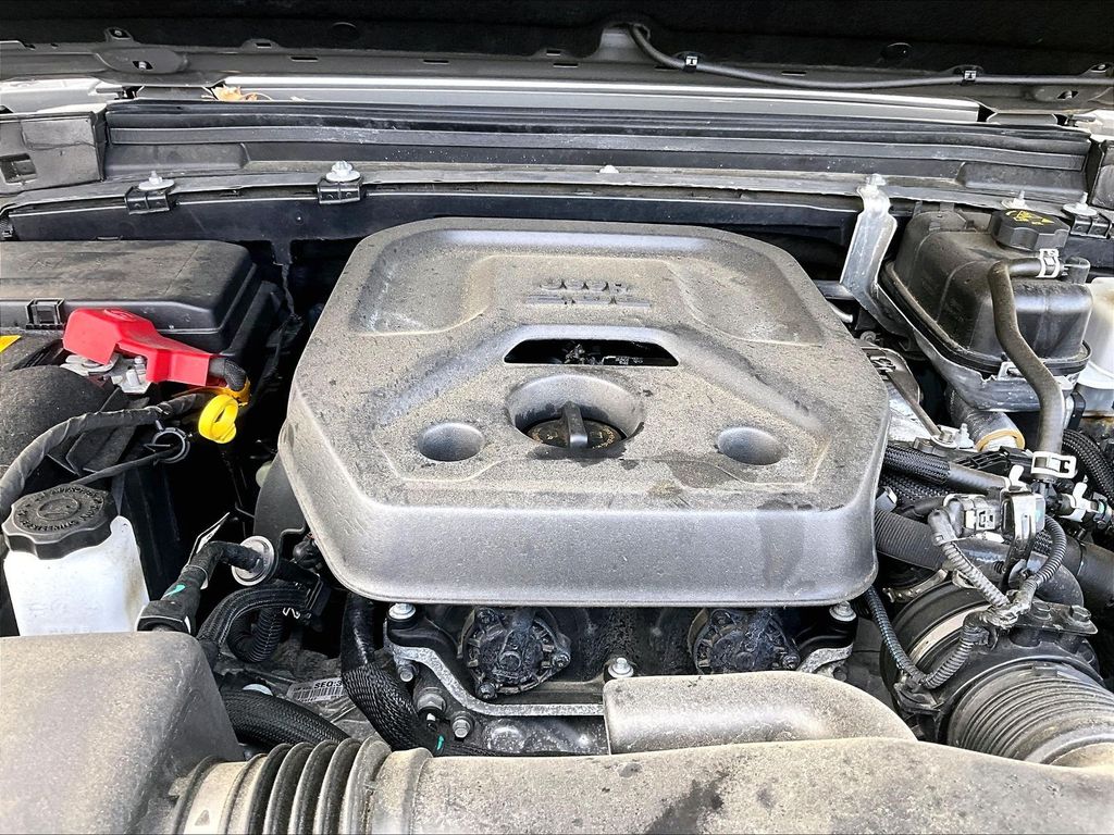 2023 Jeep Wrangler — photo 33