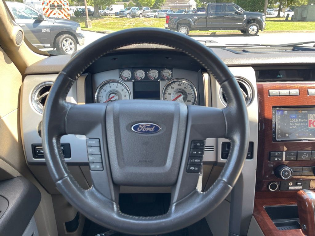 Used 2009 Brown Ford Lariat image 19