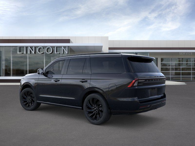 Thumbnail: 2026 Lincoln Navigator - 4