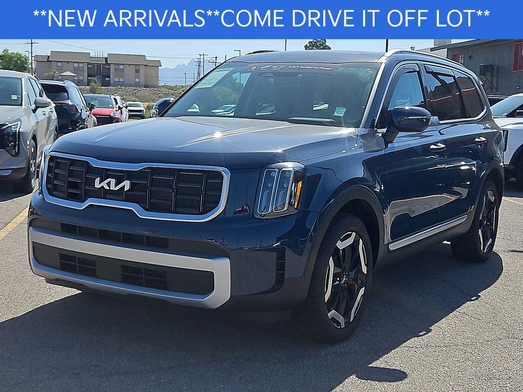  2025 Kia Telluride S FWD   