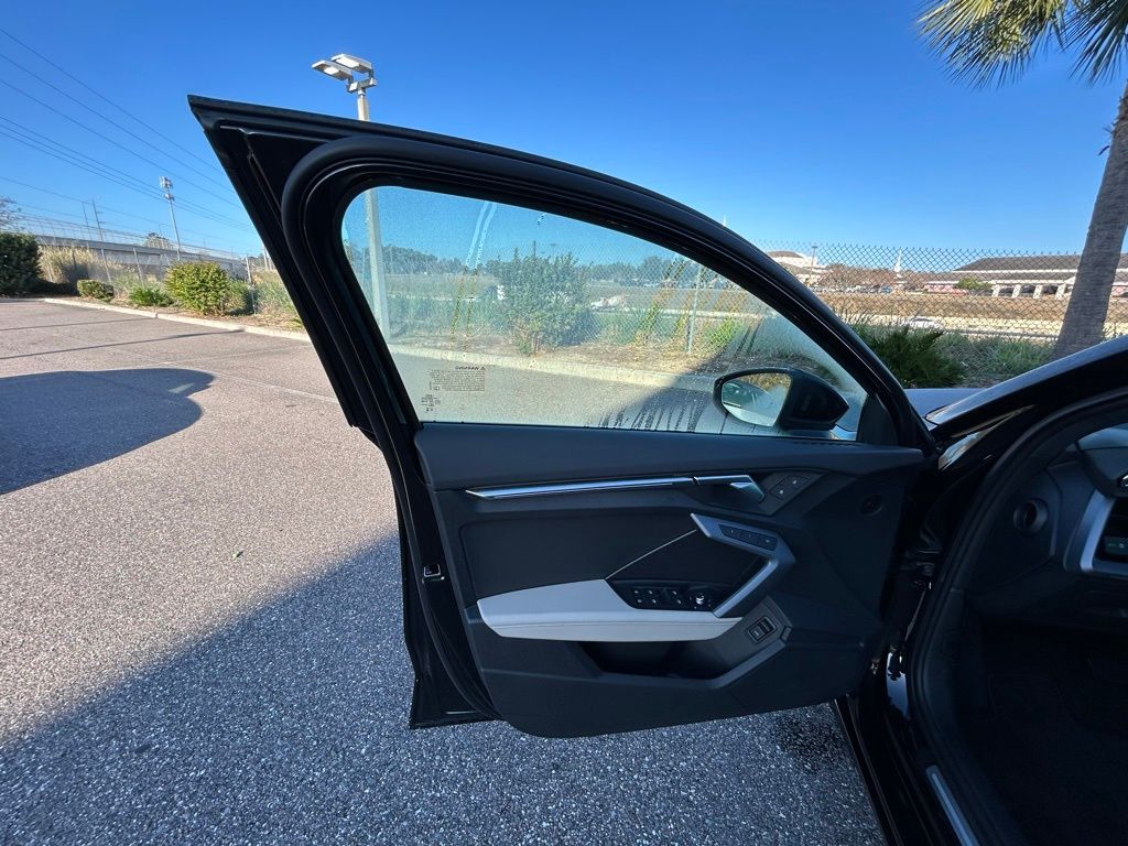 Certified Used 2025 Black Metallic Audi 40 Premium image 63