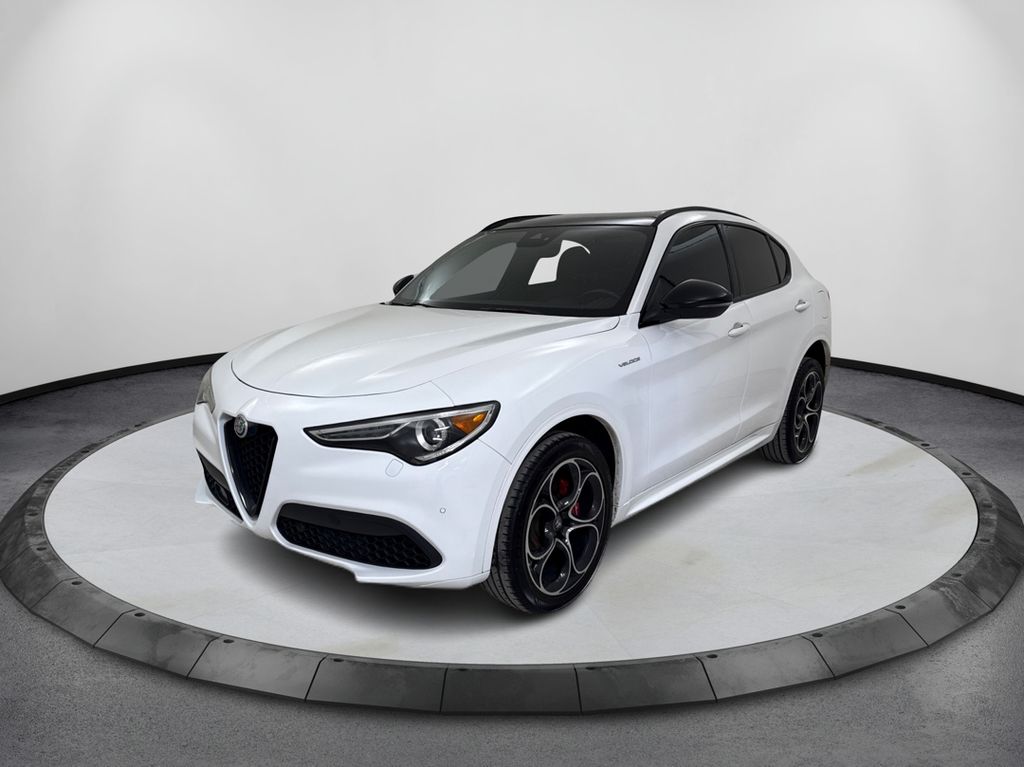 2022 Alfa Romeo Stelvio Ti Veloce
