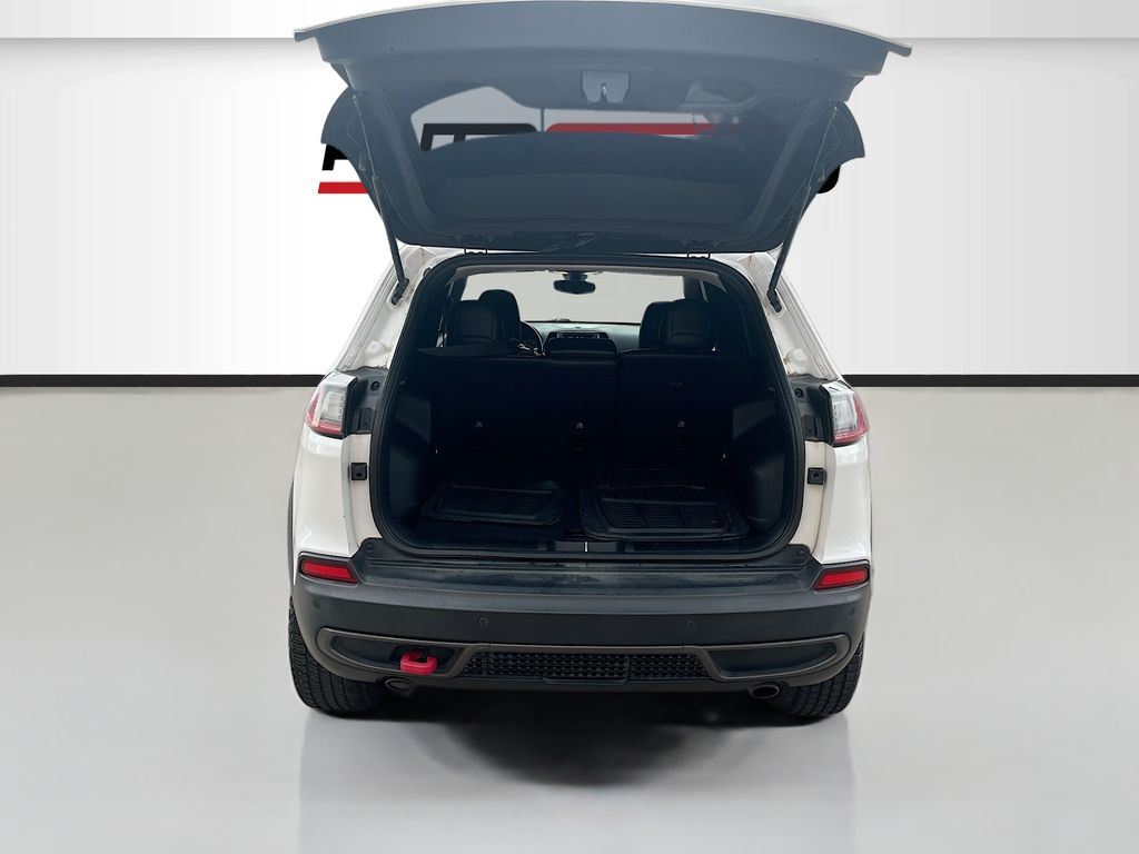 Used 2020 White Jeep Trailhawk image 25