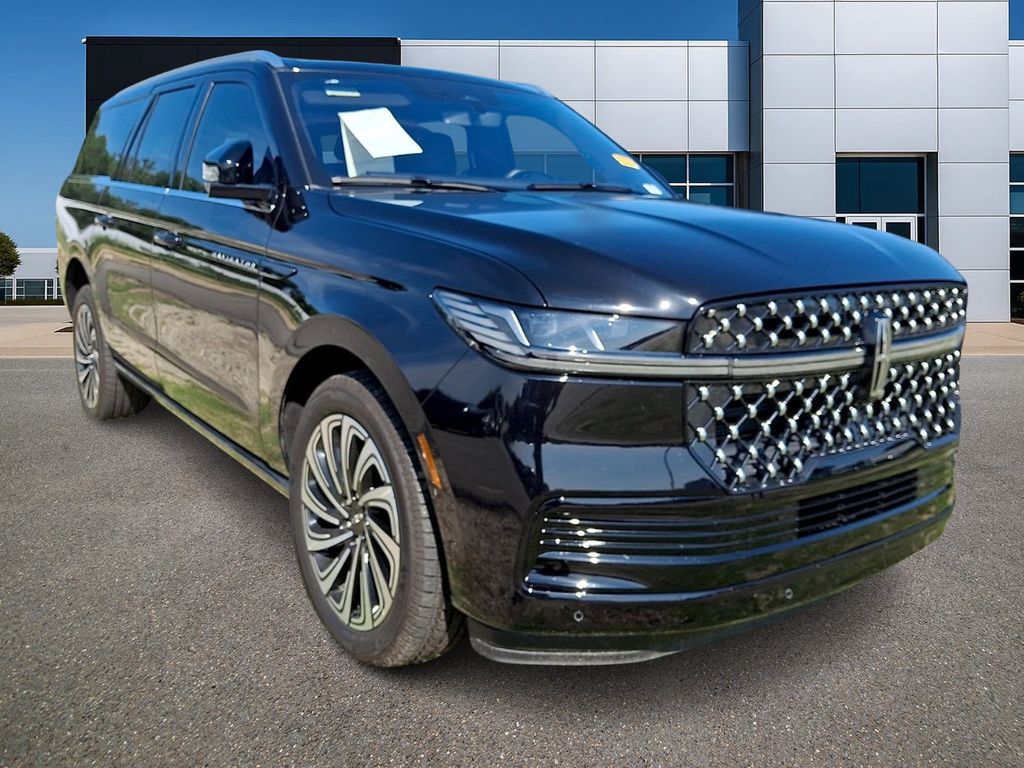 2025 Lincoln Navigator L Black Label
