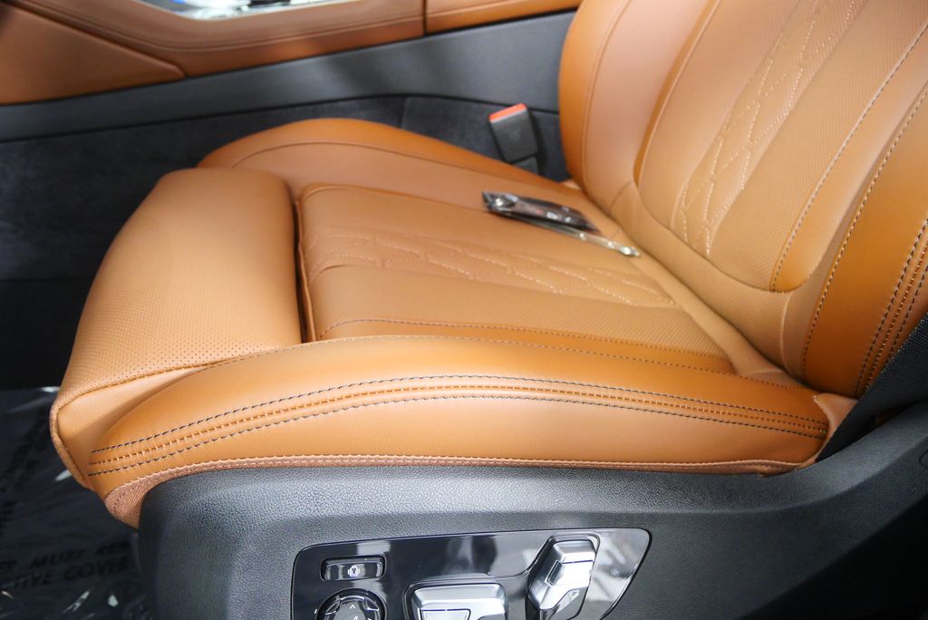 Thumbnail: 2026 BMW X6 - 9