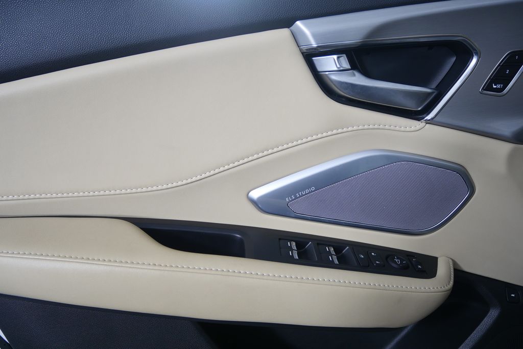 Thumbnail: 2023 Acura RDX - 9