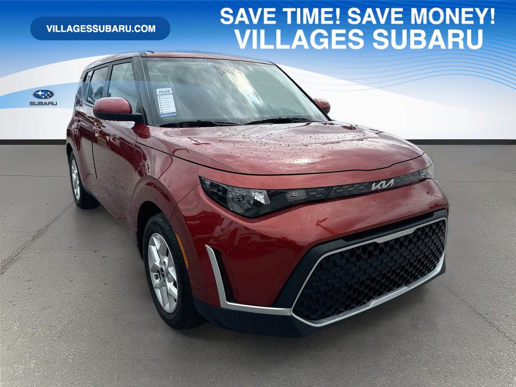 Orange 2023 Kia Soul LX FWD SUV / Crossover Front-Wheel Drive Continuously Variable Transmission