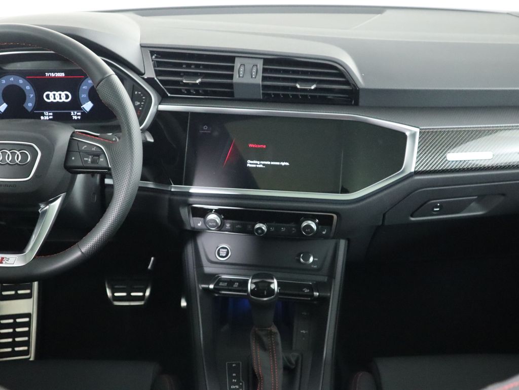 Thumbnail: 2025 Audi Q3 - 16