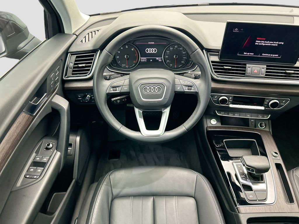 Thumbnail: 2023 Audi Q5 - 10