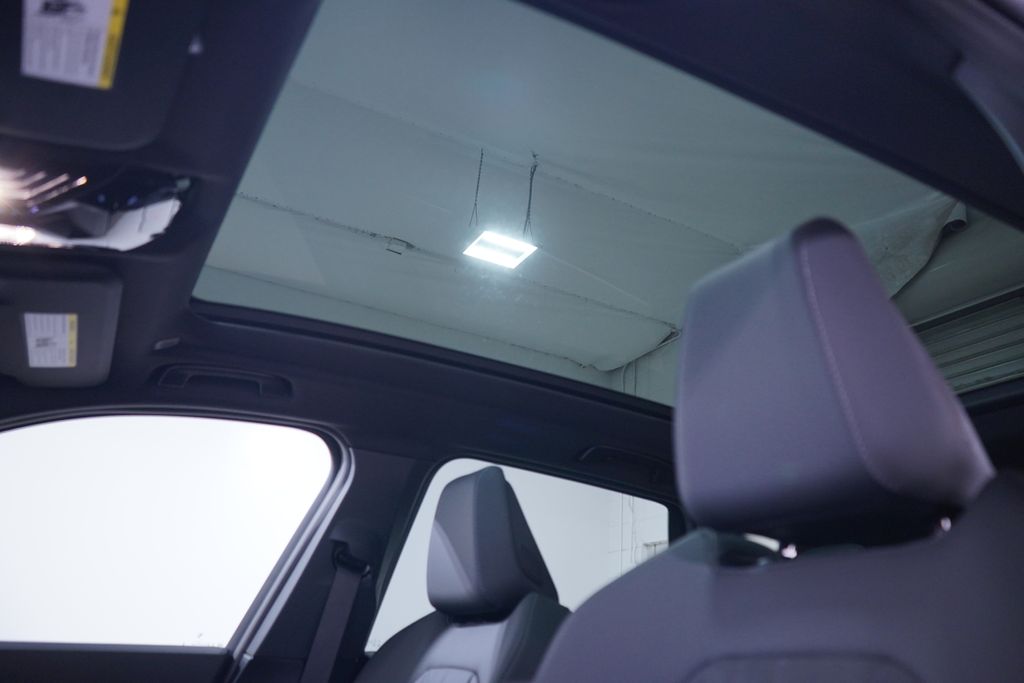 Thumbnail: 2026 BMW X3 - 9