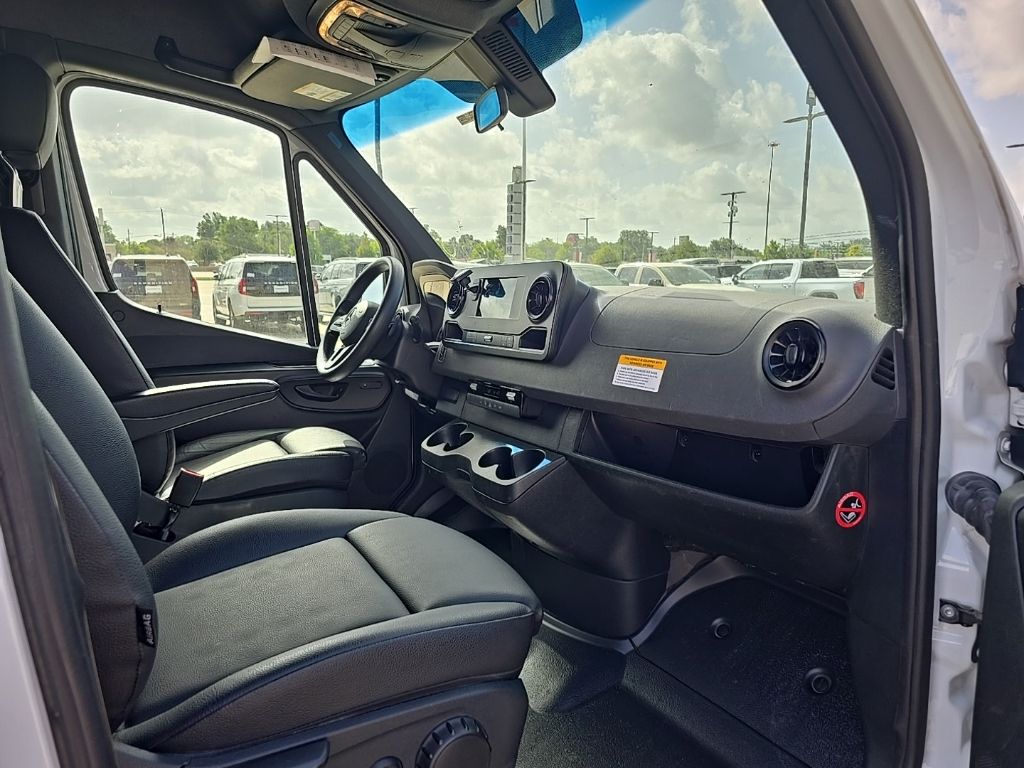 Used 2024 Mercedes-benz Sprinter 2500 Van