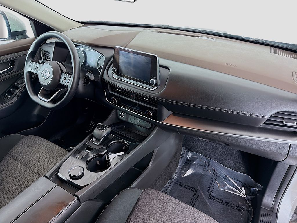 Used 2023 Silver Nissan SV image 19