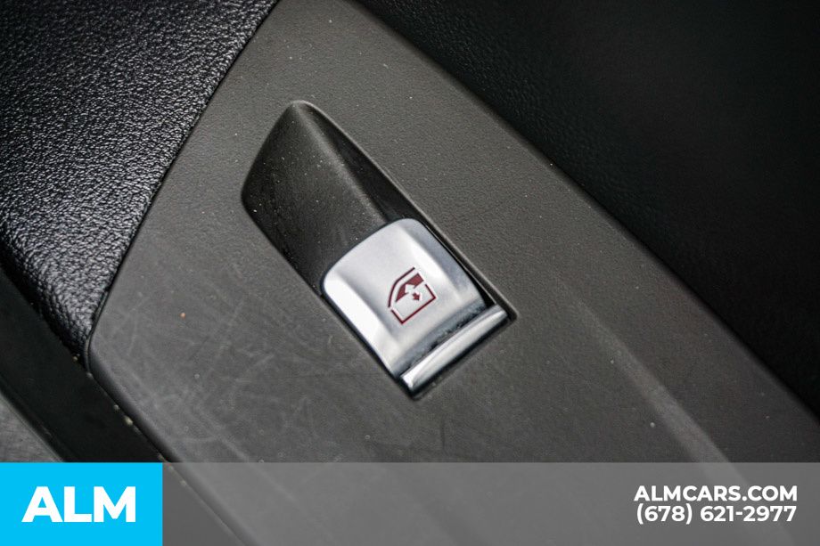 Used 2025 Black BMW xDrive30i image 57
