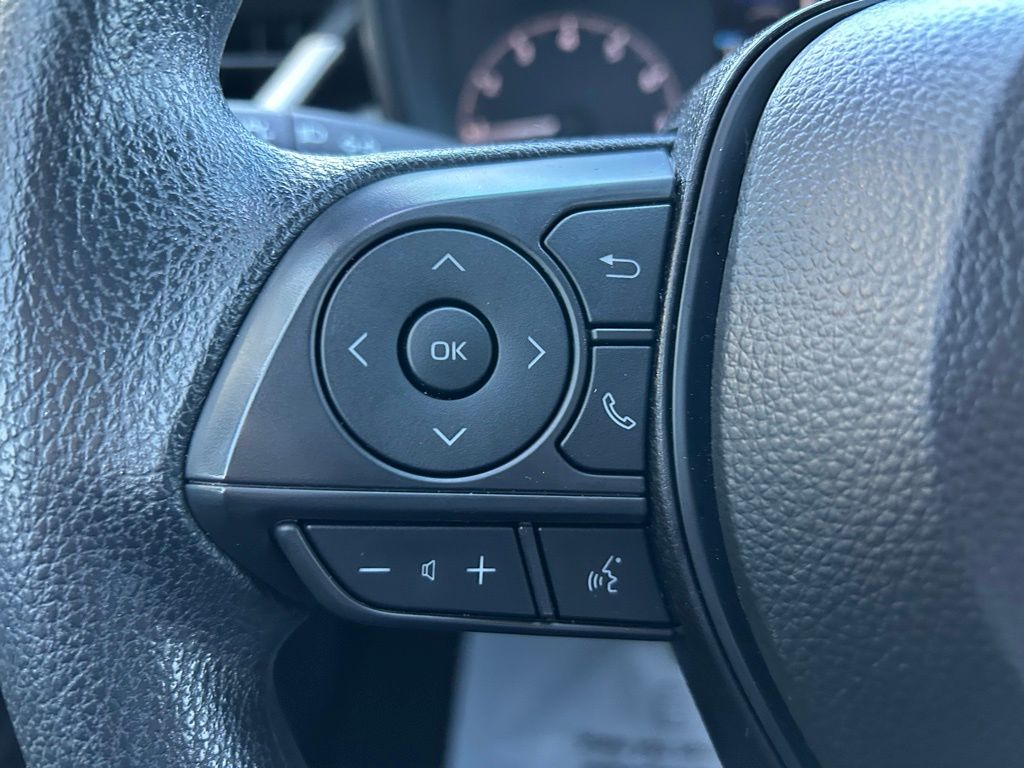 Thumbnail: 2025 Toyota Corolla - 18