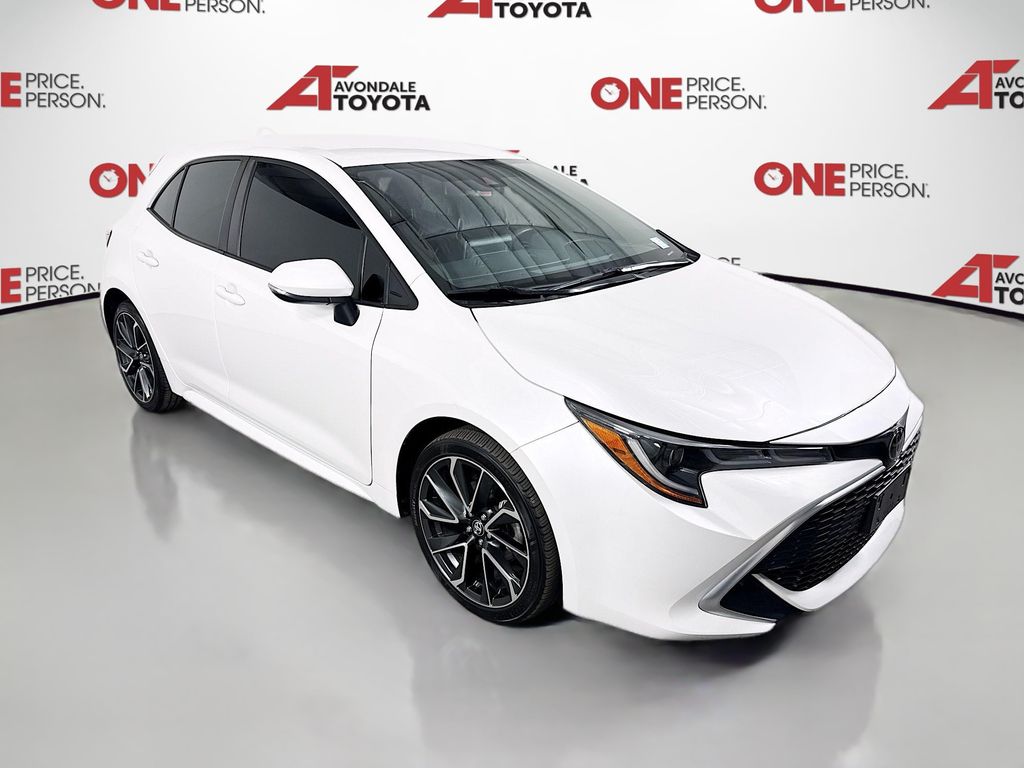 Pearl 2022 Toyota Corolla Hatchback Hatchback Front-Wheel Drive 6-Speed Manual