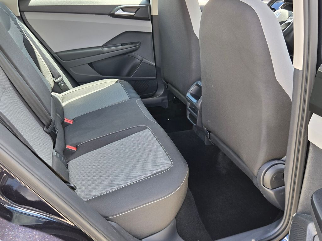 2023 Volkswagen Taos - $16,400