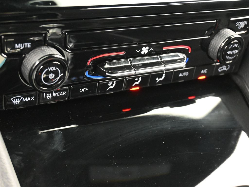 Used 2024 Bright White Clearcoat Jeep Laredo image 14