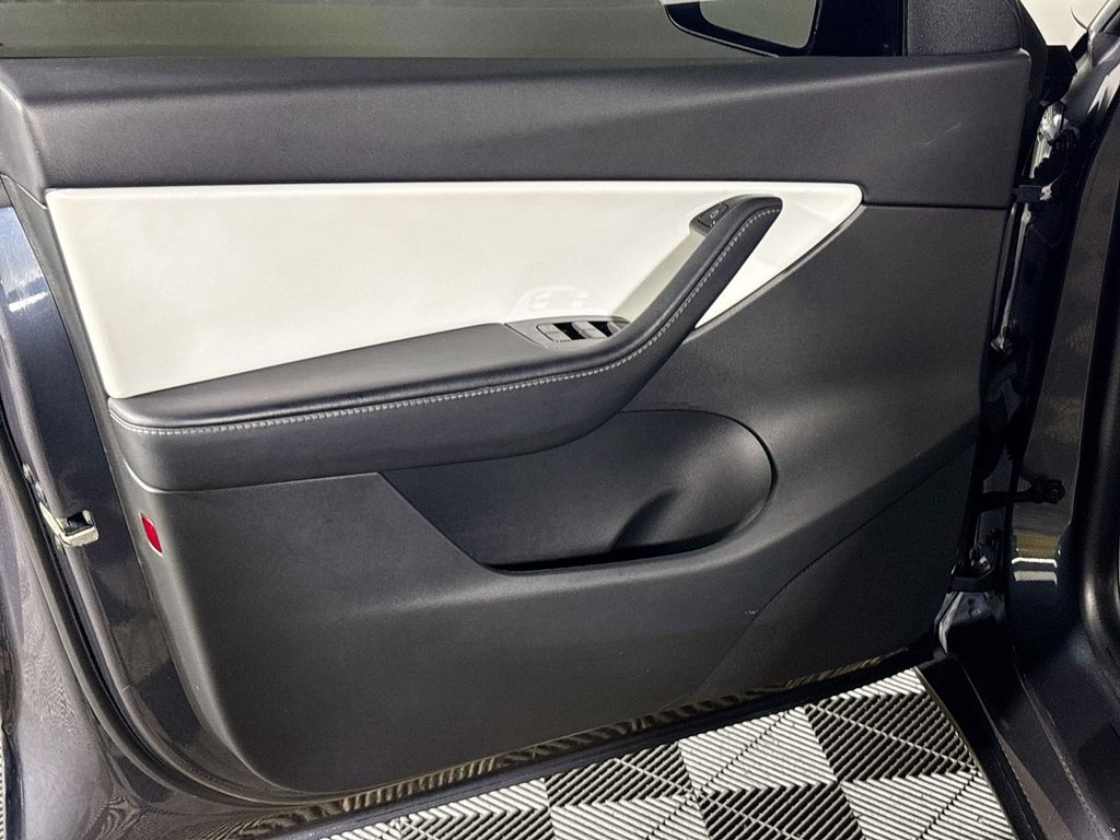 2020 Tesla Model Y Performance