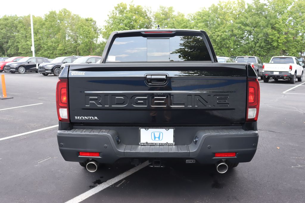 2025 Honda Ridgeline Black Edition 4