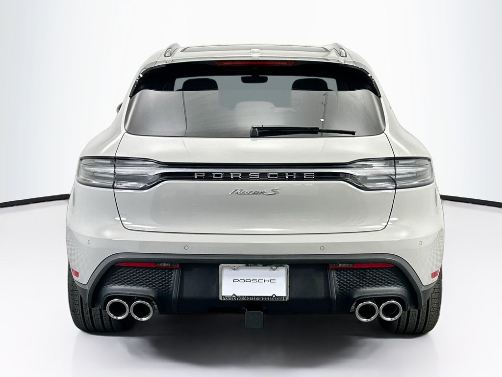 Thumbnail: 2026 Porsche Macan - 6