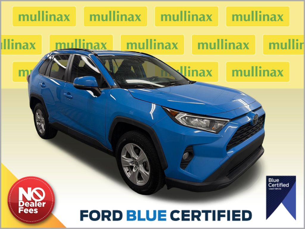 2020 Toyota RAV4 XLE