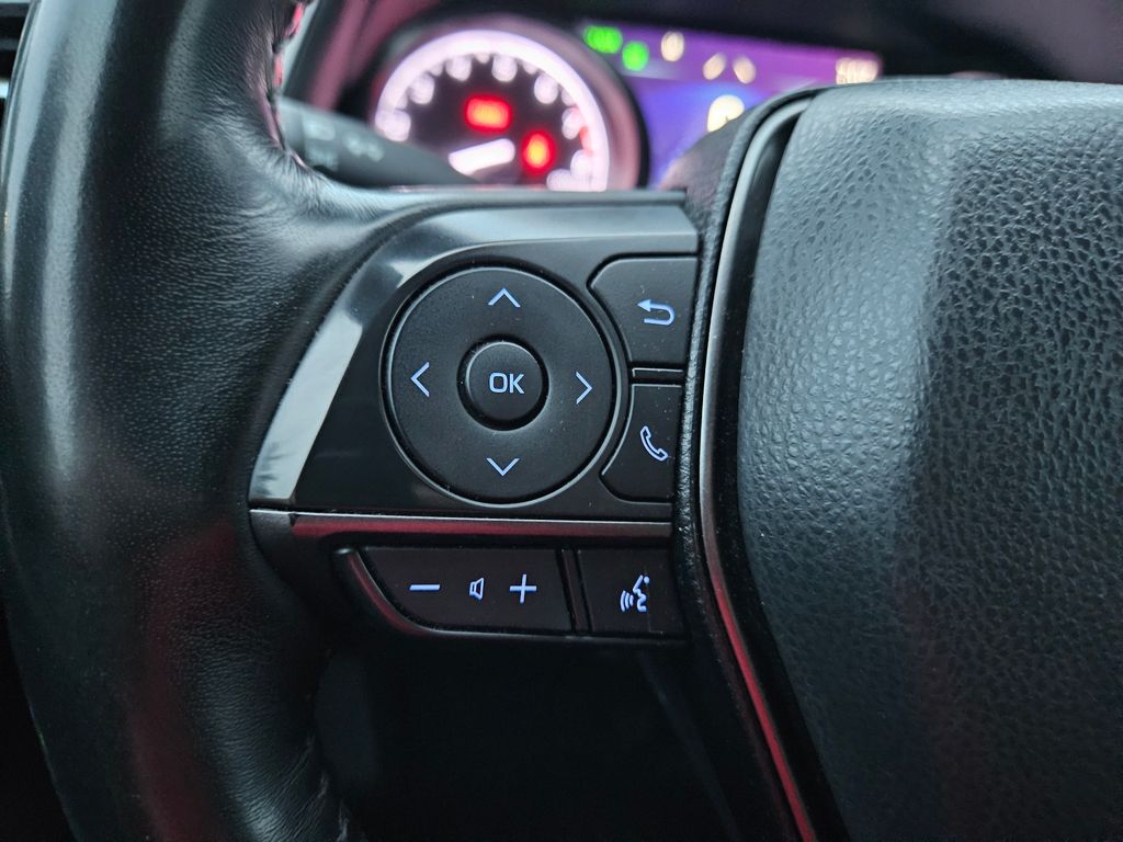 2022 Toyota Camry SE 20
