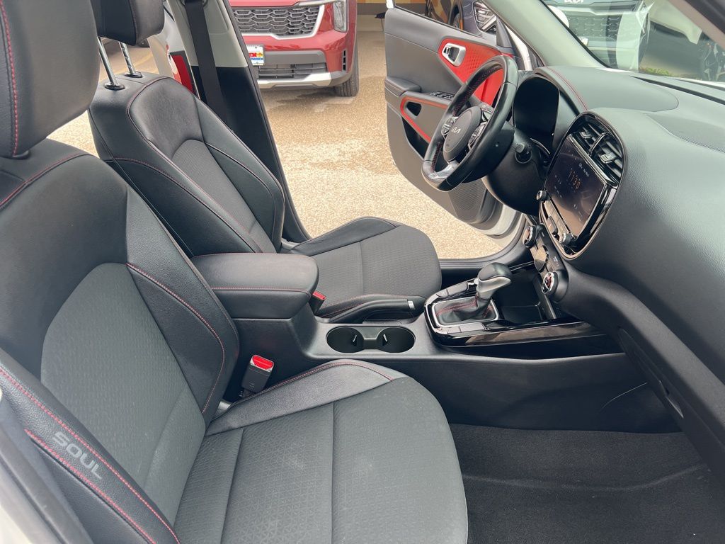 2023 Kia Soul GT-Line photo