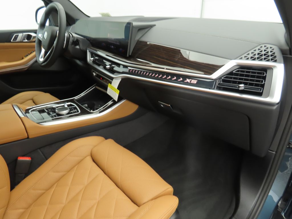 Thumbnail: 2026 BMW X5 - 18