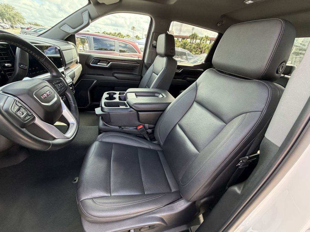 used 2025 GMC Sierra 1500 car, priced at $45,791
