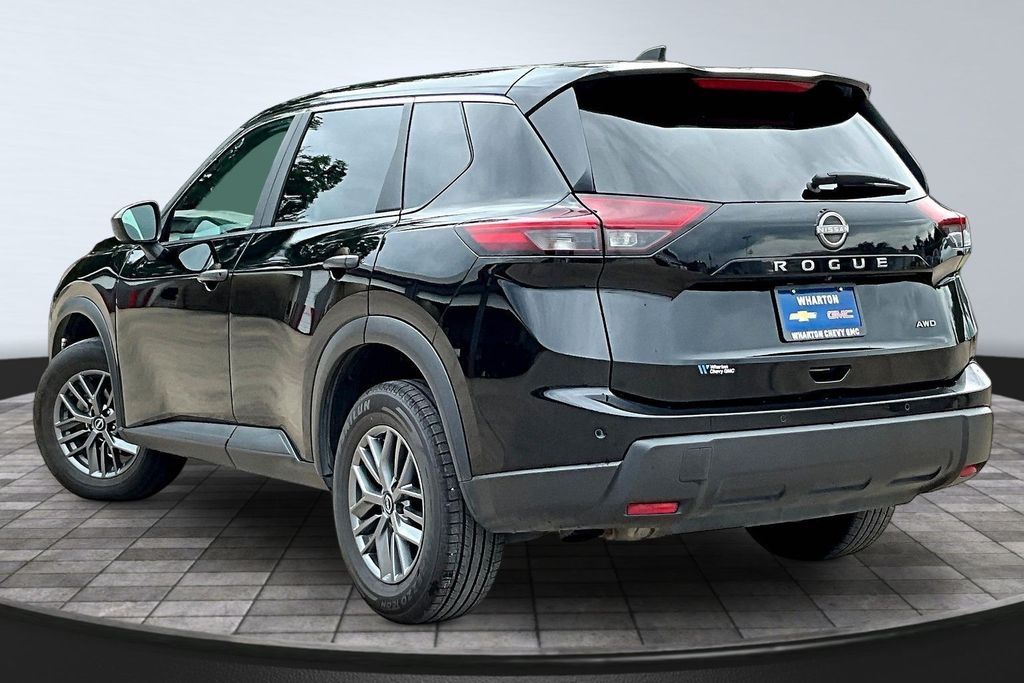 2024 Nissan Rogue S - 4