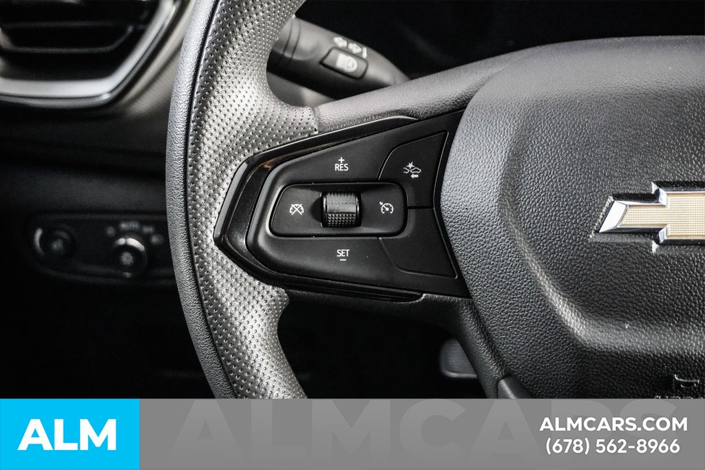 Used 2025 Red Chevrolet LT image 33