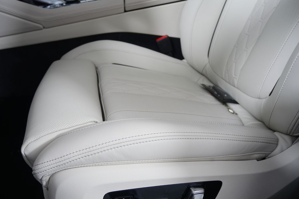 Thumbnail: 2026 BMW X6 - 11