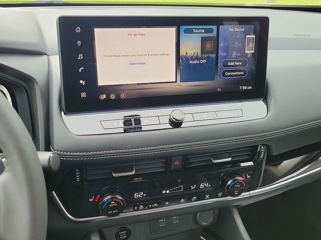 2024 Nissan Rogue SL 8