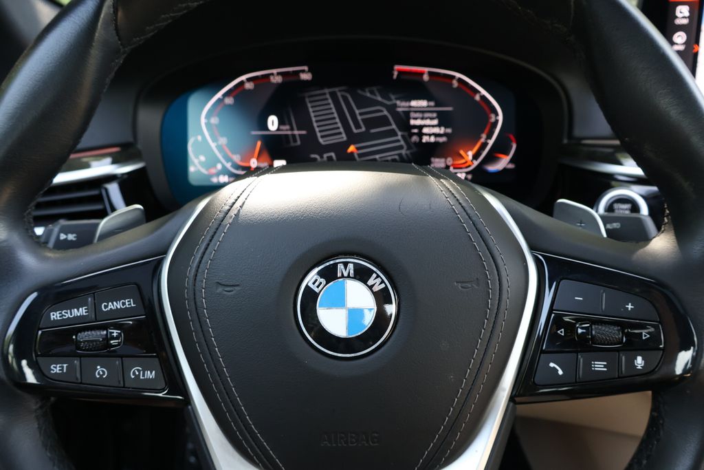 Thumbnail: 2023 BMW 5 Series - 29