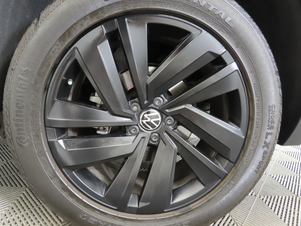 2022 Volkswagen Atlas SE 31