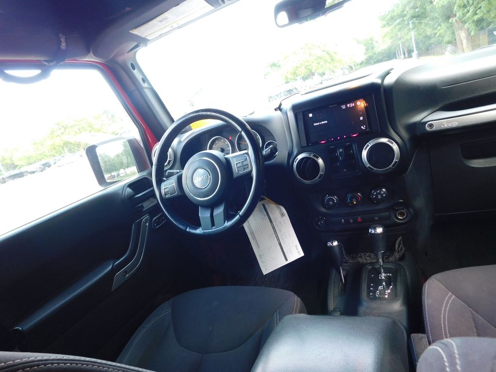 Thumbnail: 2013 Jeep Wrangler - 6