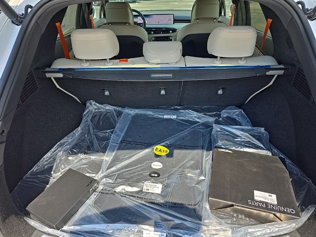 Thumbnail: 2026 Genesis GV70 - 26