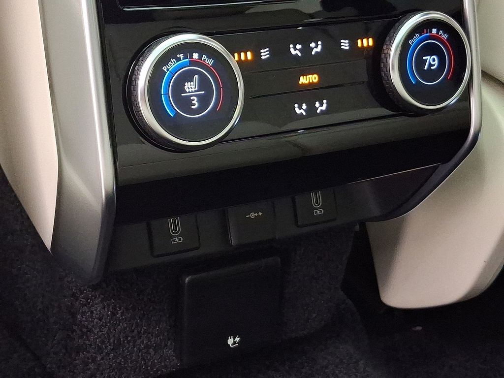 Thumbnail: 2026 Land Rover Range Rover - 7