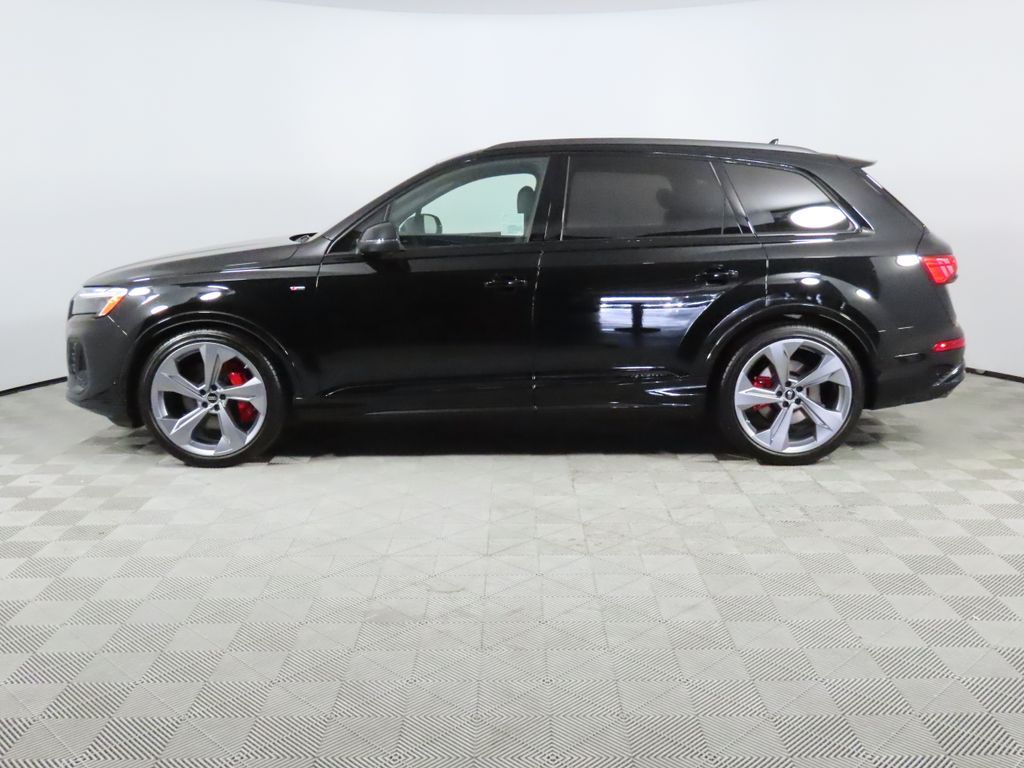 Thumbnail: 2026 Audi Q7 - 2