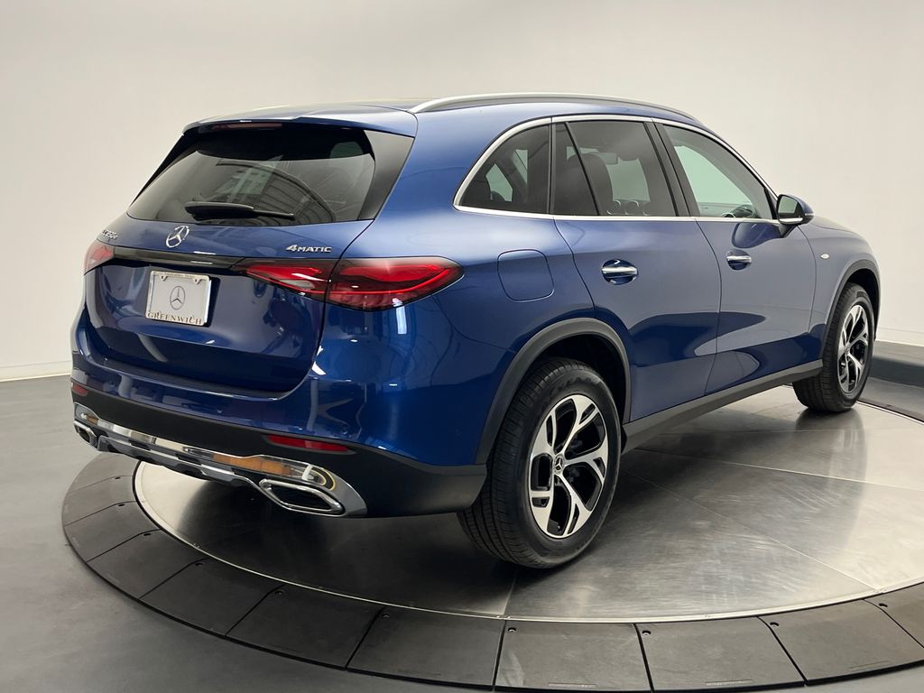 2025 Mercedes-Benz GLC 350 7