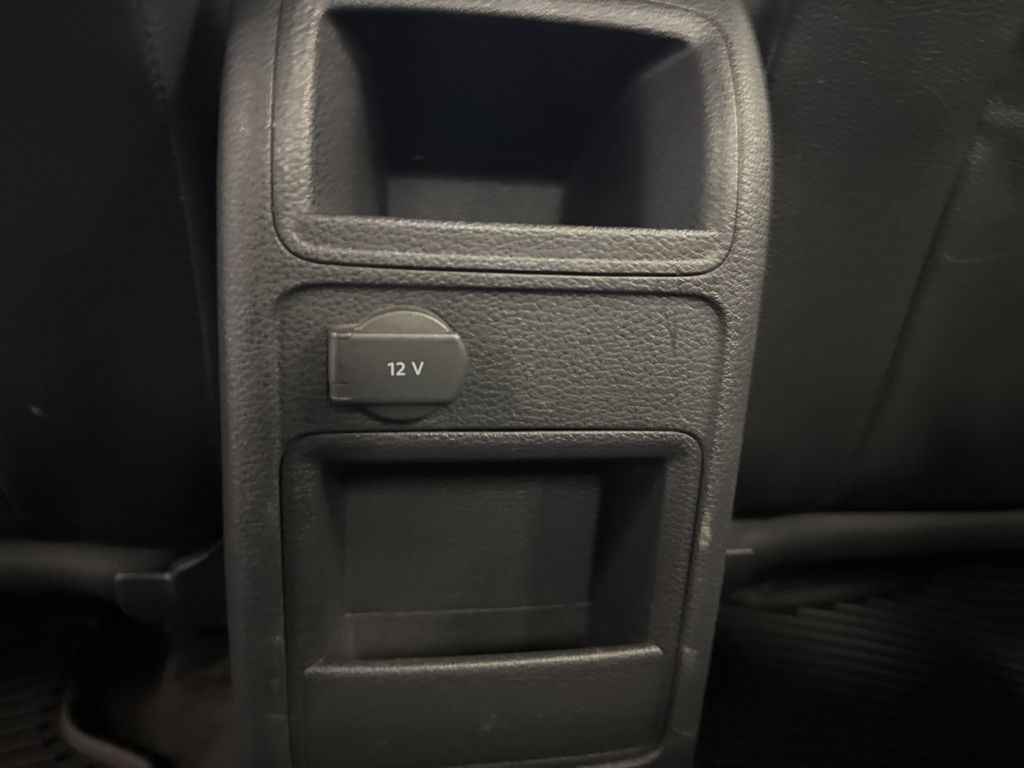 2017 Volkswagen Jetta 1.8T SEL photo 13
