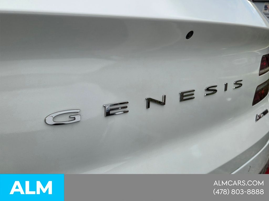 Used 2025 White Genesis 3.5T Advanced image 15