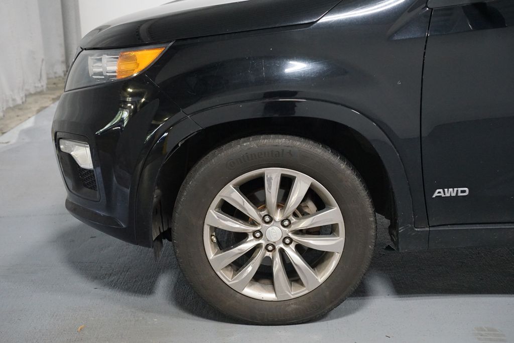 Thumbnail: 2013 Kia Sorento - 5