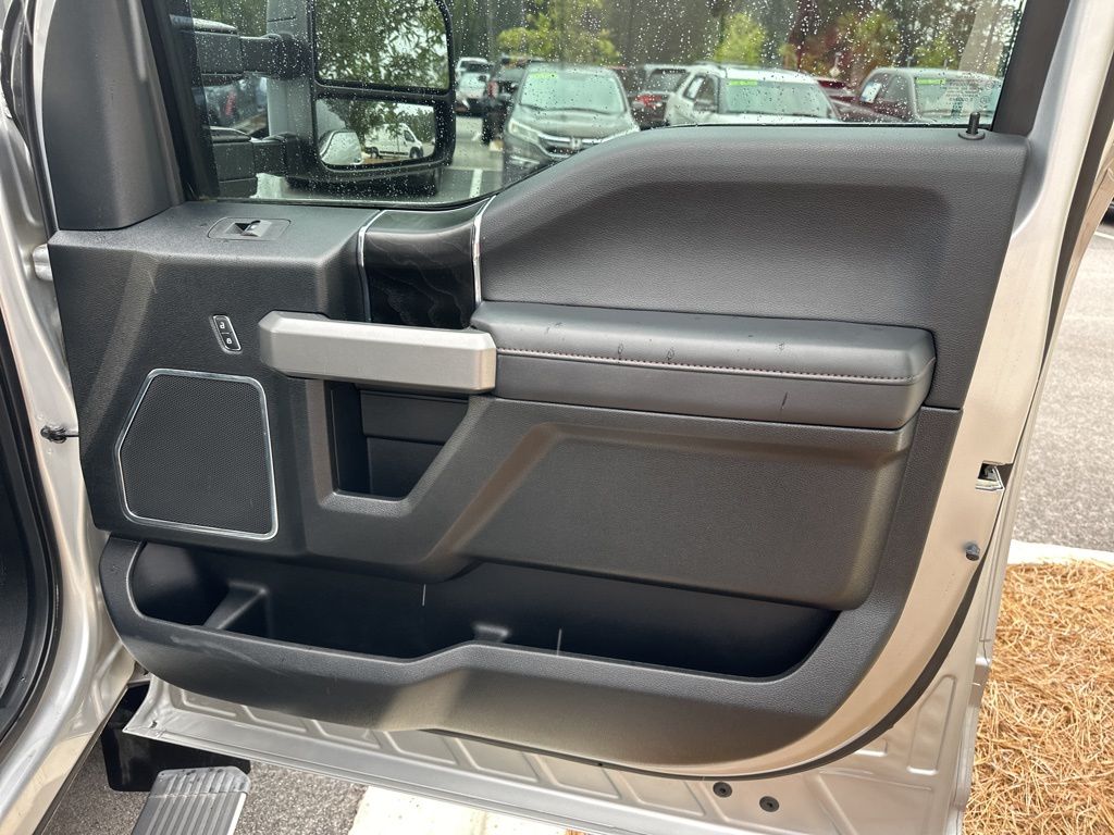 2019 Ingot Silver Metallic Ford Super Duty F-350 DRW Platinum 4X4 Truck